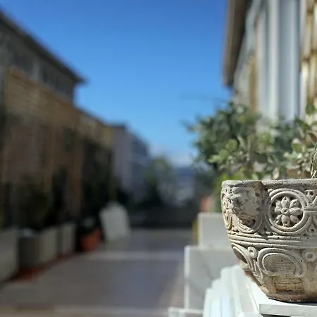 Noir: 1920s Vibe On The East Mediterranean Apartmán