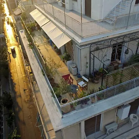 Noir: 1920s Vibe On The East Mediterranean Apartmán